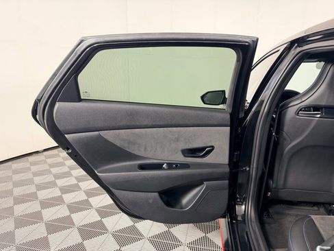 Used 2025 Hyundai Elantra N image 30