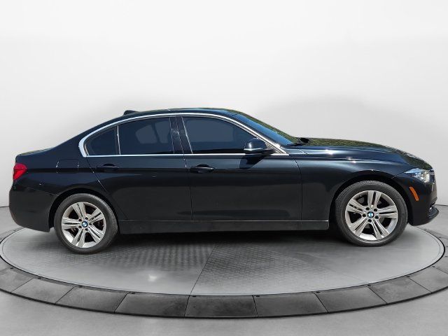 Used 2018 BMW 330i xDrive Sedan AWD/4WD image 6