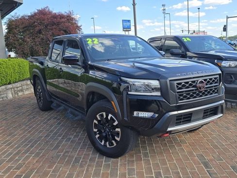 Used 2022 Nissan Frontier PRO-4X AWD/4WD image 2