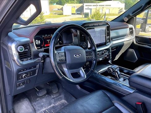 Used 2021 Ford F150 Lariat w/ Equipment Group 502A High AWD/4WD image 4