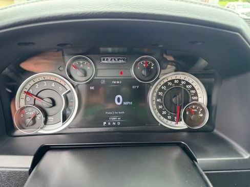 Used 2015 RAM 2500 Laramie w/ Convenience Group AWD/4WD image 18