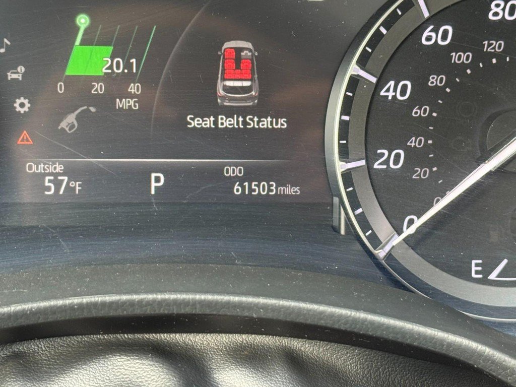 Used 2020 Toyota Highlander XLE AWD/4WD image 30