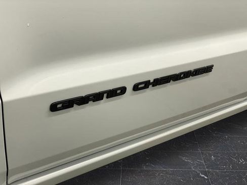 Certified 2020 Jeep Grand Cherokee Altitude image 36