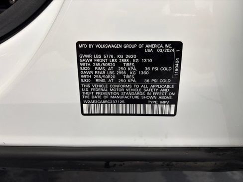 Used 2024 Volkswagen Atlas Cross Sport SEL R-Line AWD/4WD image 35