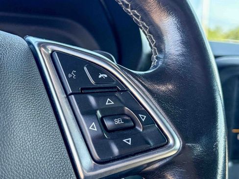 Used 2019 Chevrolet Camaro LT image 20