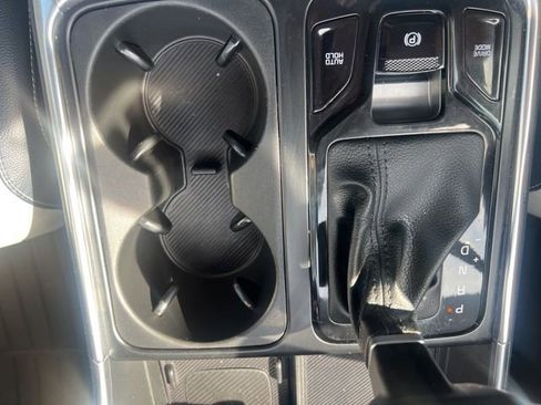 Used 2025 Kia Carnival SX Prestige FWD image 20