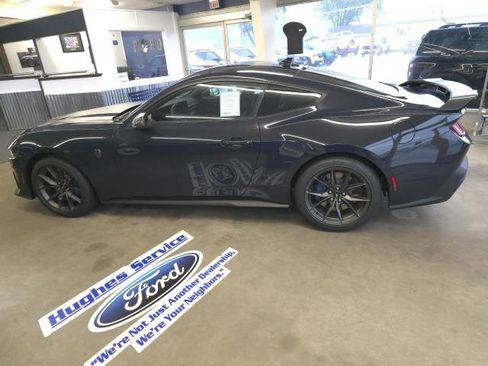 New 2025 Ford Mustang Dark Horse image 6