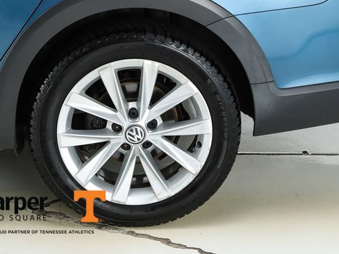 Used 2017 Volkswagen Golf Alltrack S AWD/4WD image 6
