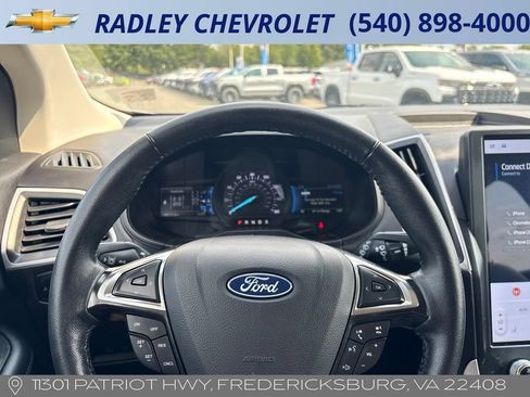 Used 2024 Ford Edge SEL AWD/4WD image 6