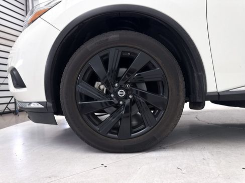 Used 2017 Nissan Murano Platinum w/ Platinum Technology Package AWD/4WD image 4