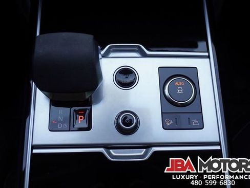 Used 2023 Land Rover Range Rover Long Wheelbase SE image 21