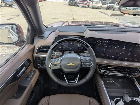 New 2026 Chevrolet Suburban High Country AWD/4WD image 3