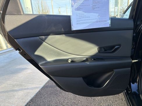 Certified 2025 Hyundai Elantra Sport image 26