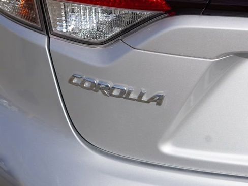 Certified 2024 Toyota Corolla LE FWD image 9