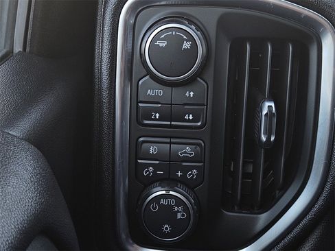 Used 2019 Chevrolet Silverado 1500 LT Trail Boss image 20