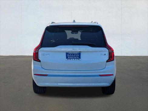 New 2026 Volvo XC90 B6 Plus w/ Protection Package image 5