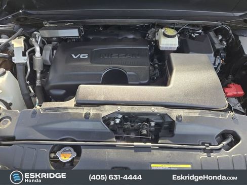 Used 2020 Nissan Pathfinder SV image 33