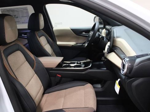 New 2026 Chevrolet Equinox ACTIV AWD/4WD image 24
