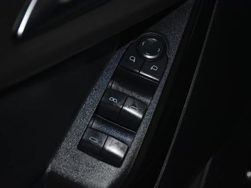 Used 2025 Chevrolet Equinox LT FWD image 21