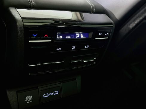 Used 2024 Acura MDX SH-AWD w/ Technology Package image 27