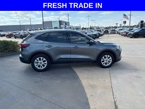 Used 2025 Ford Escape Active FWD image 2