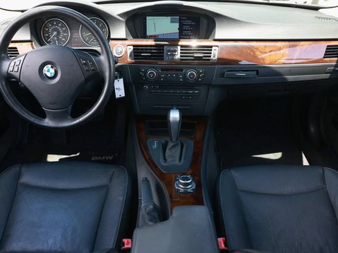 Used 2011 BMW 328i xDrive Sedan AWD/4WD image 13