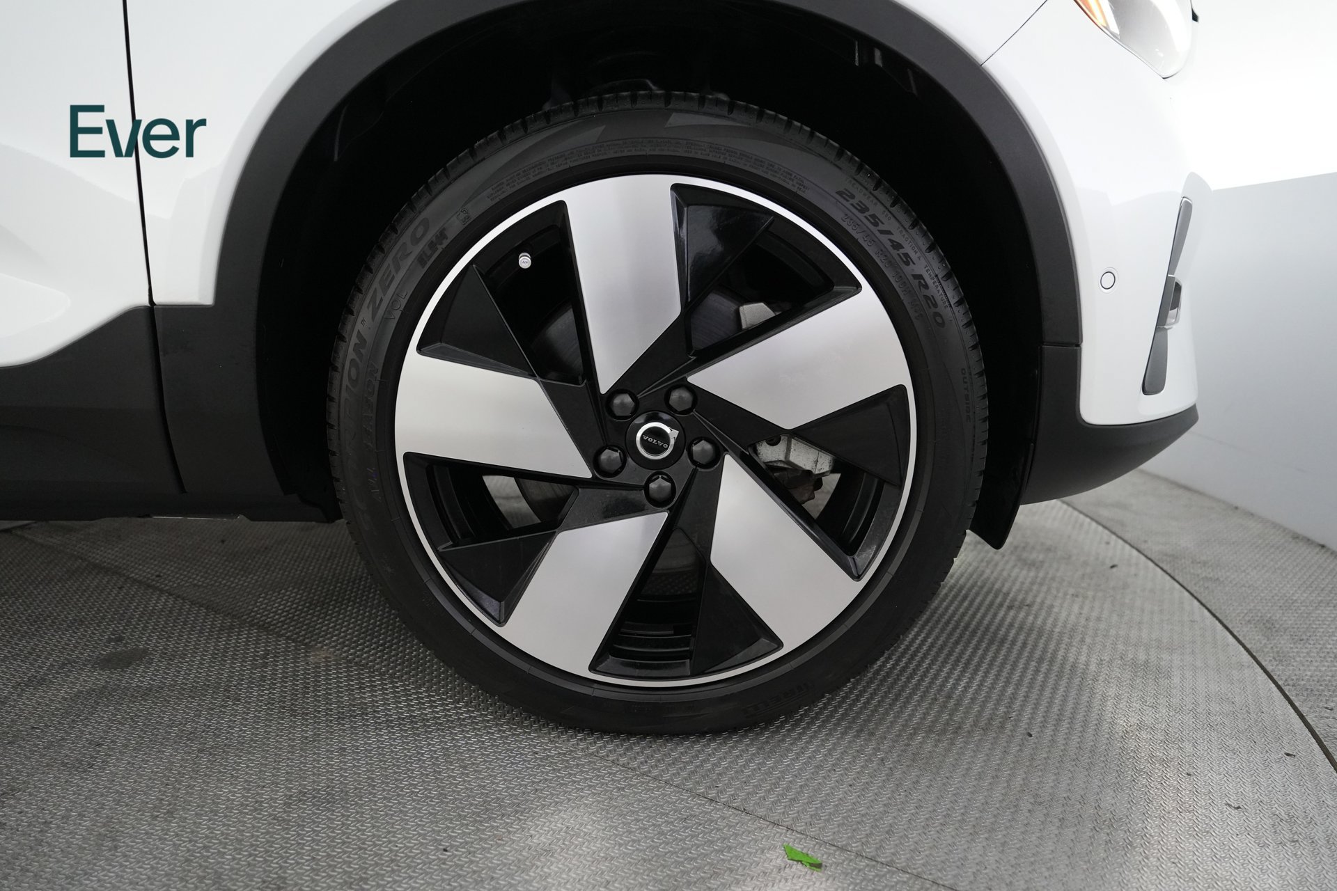 Used 2023 Volvo C40 P8 Recharge Ultimate AWD/4WD image 20