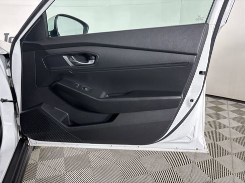 Used 2023 Honda Accord LX image 23