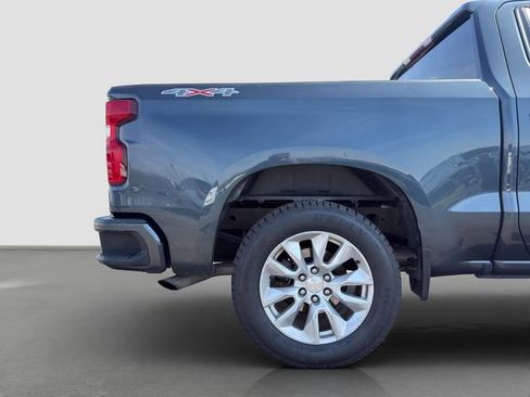 Used 2020 Chevrolet Silverado 1500 Custom w/ Custom Value Package AWD/4WD image 23