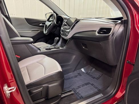 Used 2020 Chevrolet Equinox Premier image 29