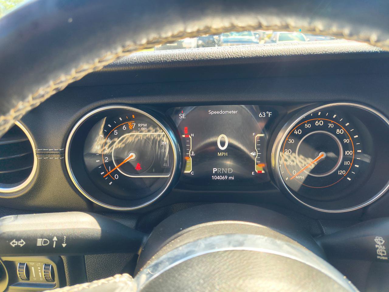 Used 2018 Jeep Wrangler Unlimited Sahara AWD/4WD image 19
