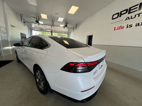 Used 2023 Honda Accord EX-L image 4