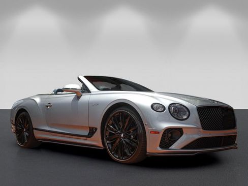 Used 2022 Bentley Continental GT Speed image 27