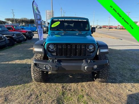 Used 2024 Jeep Wrangler Willys image 2