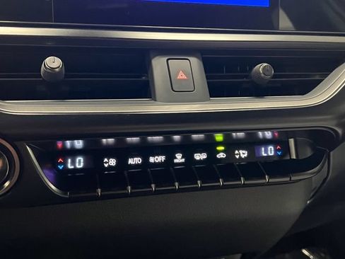 Certified 2025 Lexus UX 300h FWD image 20