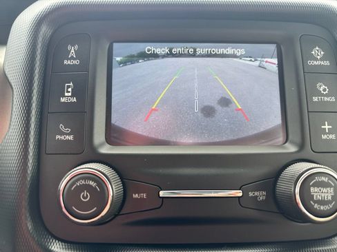 Used 2018 Jeep Wrangler Unlimited Sport AWD/4WD image 17