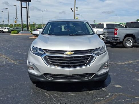 Used 2018 Chevrolet Equinox LT FWD image 2