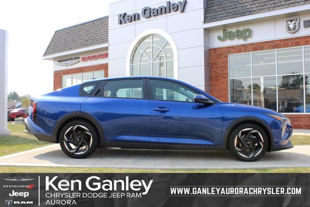Used 2025 Kia K4 EX FWD image 1