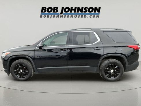 Used 2019 Chevrolet Traverse LT w/ LPO, Blackout Package AWD/4WD image 6