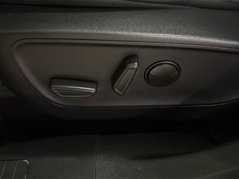 Used 2025 Ford Escape ST-Line image 21