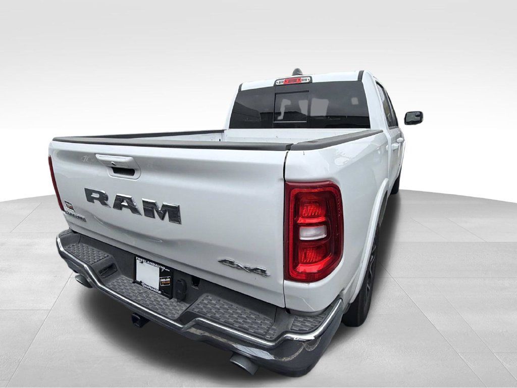 Used 2026 RAM 1500 Laramie AWD/4WD image 3