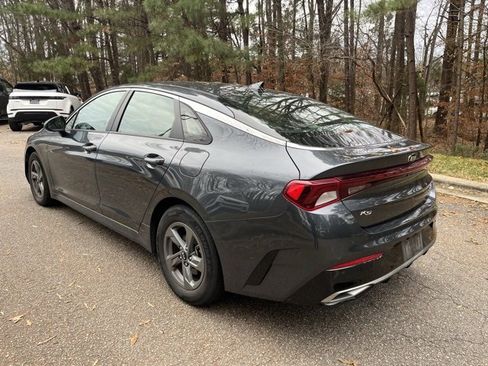 Used 2021 Kia K5 LXS image 7