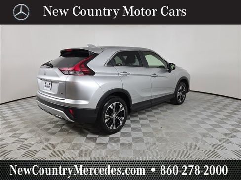 Used 2022 Mitsubishi Eclipse Cross SE image 9