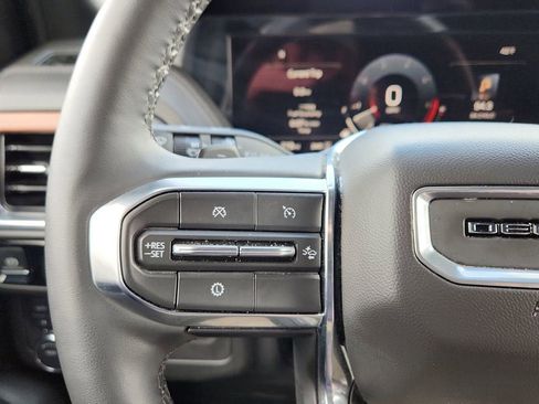 Used 2025 GMC Yukon Denali image 21