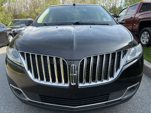 Used 2015 Lincoln MKX AWD w/ Equipment Group 102A image 2