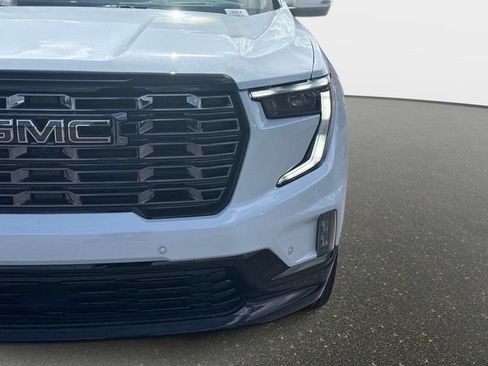 New 2026 GMC Acadia Denali Ultimate FWD image 9