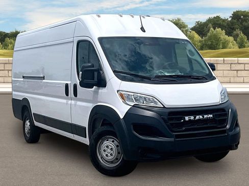 Used 2023 RAM ProMaster 3500 FWD image 2