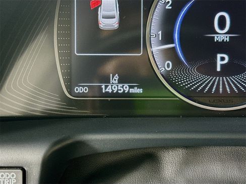 Used 2025 Lexus ES 350 Ultra Luxury image 14