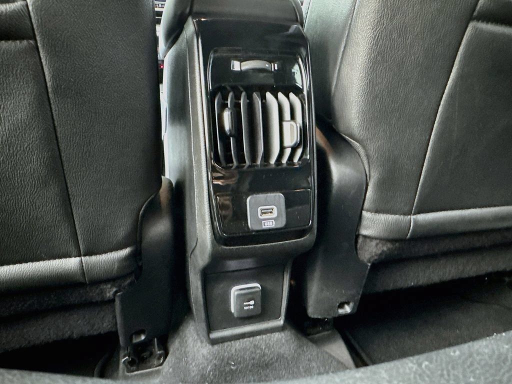 Used 2024 Jeep Compass Latitude AWD/4WD image 22