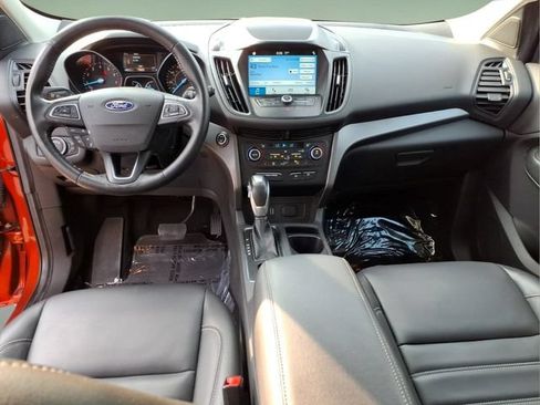 Used 2019 Ford Escape SEL AWD/4WD image 14